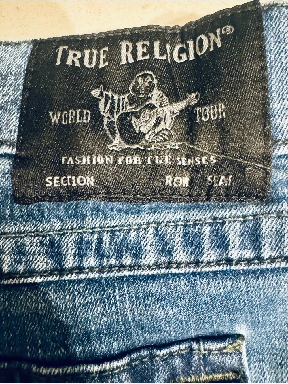 True Religion Men’s Ricky Relaxed Straight Jeans 38 Medium Wash Flap Pocket